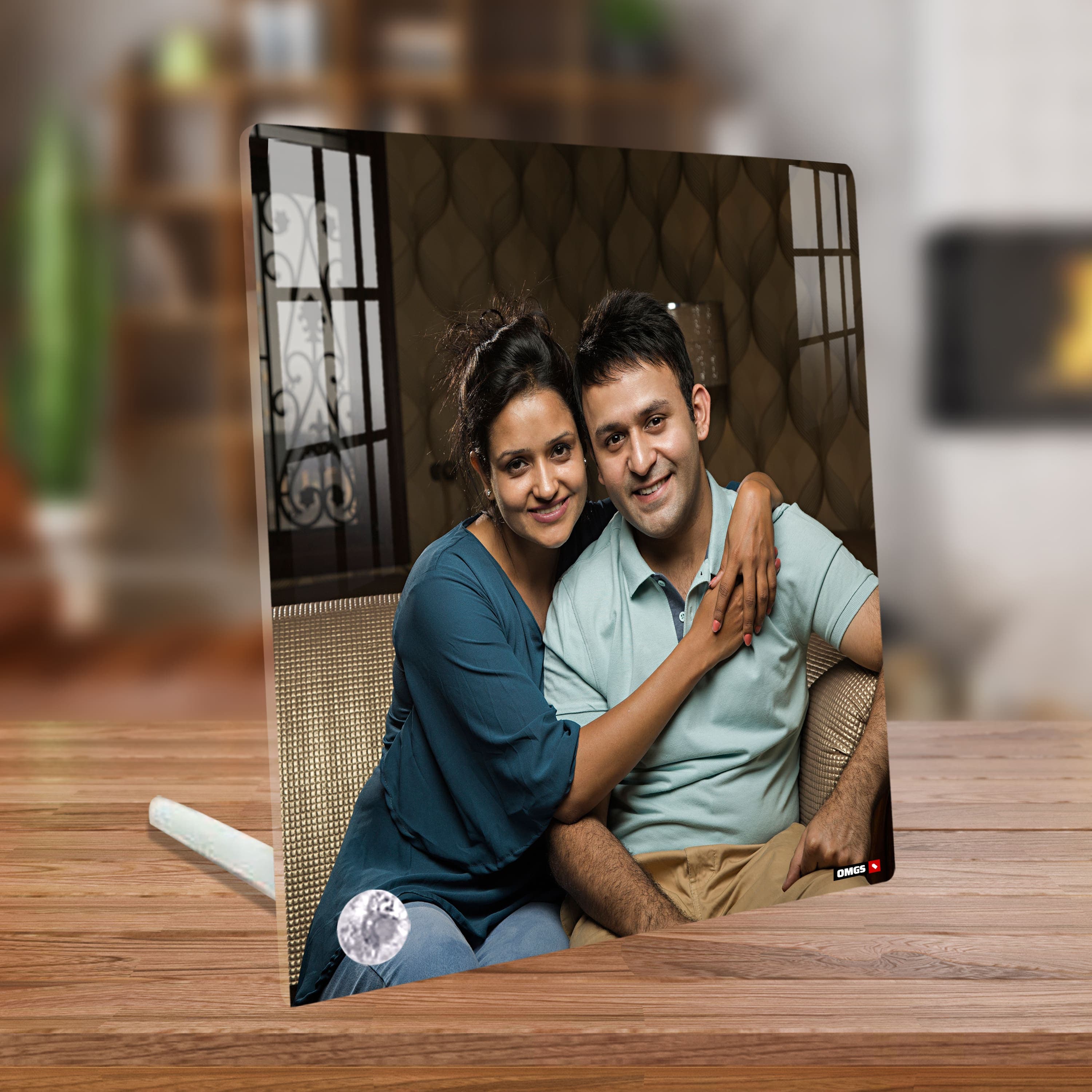 OMGS Square Shape Acrylic photo desk stand - Image 1